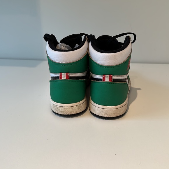 Lucky Green Air Jordans 1 Retro High OG - Picture 4 of 7